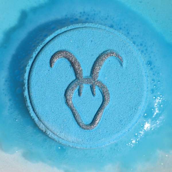 Set of Zodiac Bath Fizzers with Horoscope - Capricorn - Image 2